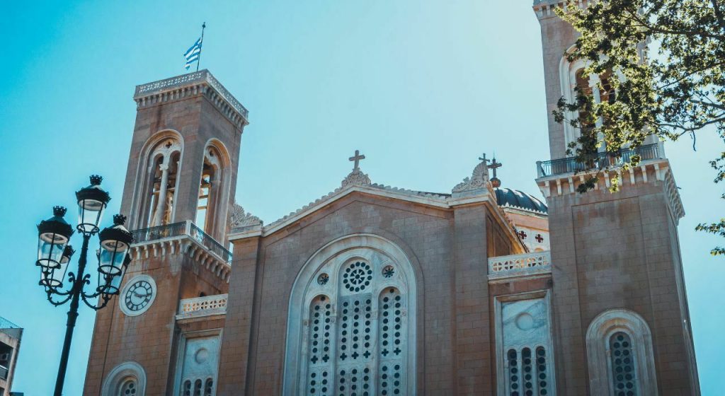 Grecia-plaka-mitropoli La Mitrópoli en Atenas